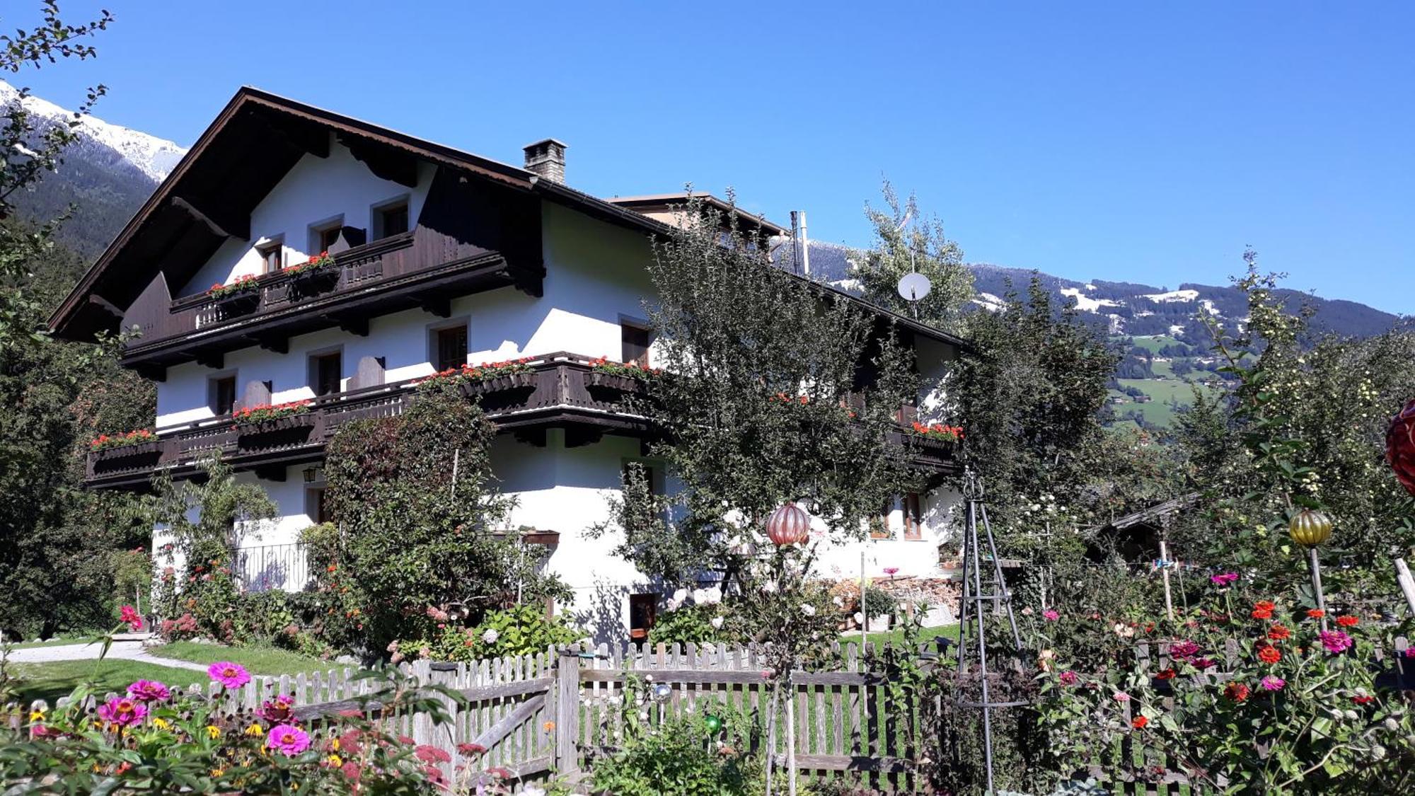 Gaestehaus Pfister Maria Hippach Exterior photo
