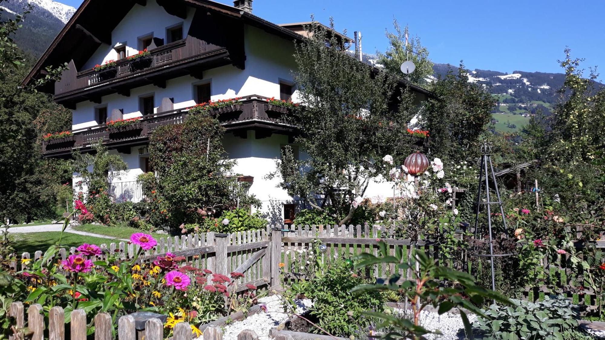 Gaestehaus Pfister Maria Hippach Exterior photo